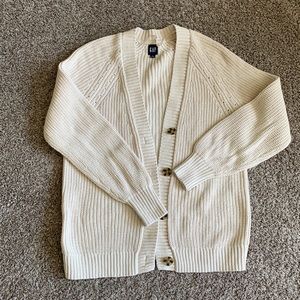 Gap cardigan